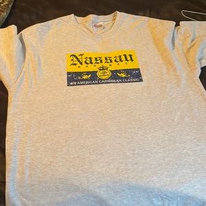 VINTAGE HANES NASSAU BAHAMAS GREY T shirt